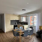 Near Slopes 2 Bedrooms With Balcony Apartamento